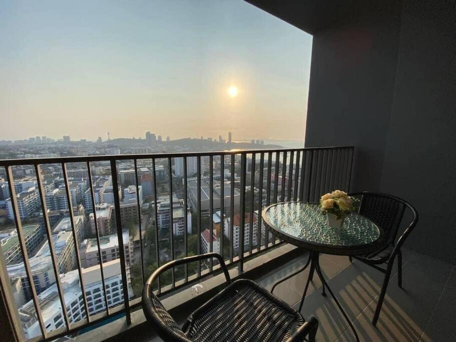 The Base Central Pattaya 2Bed King&Queen Sky Seaview & Infinity Pool Eksteriør bilde